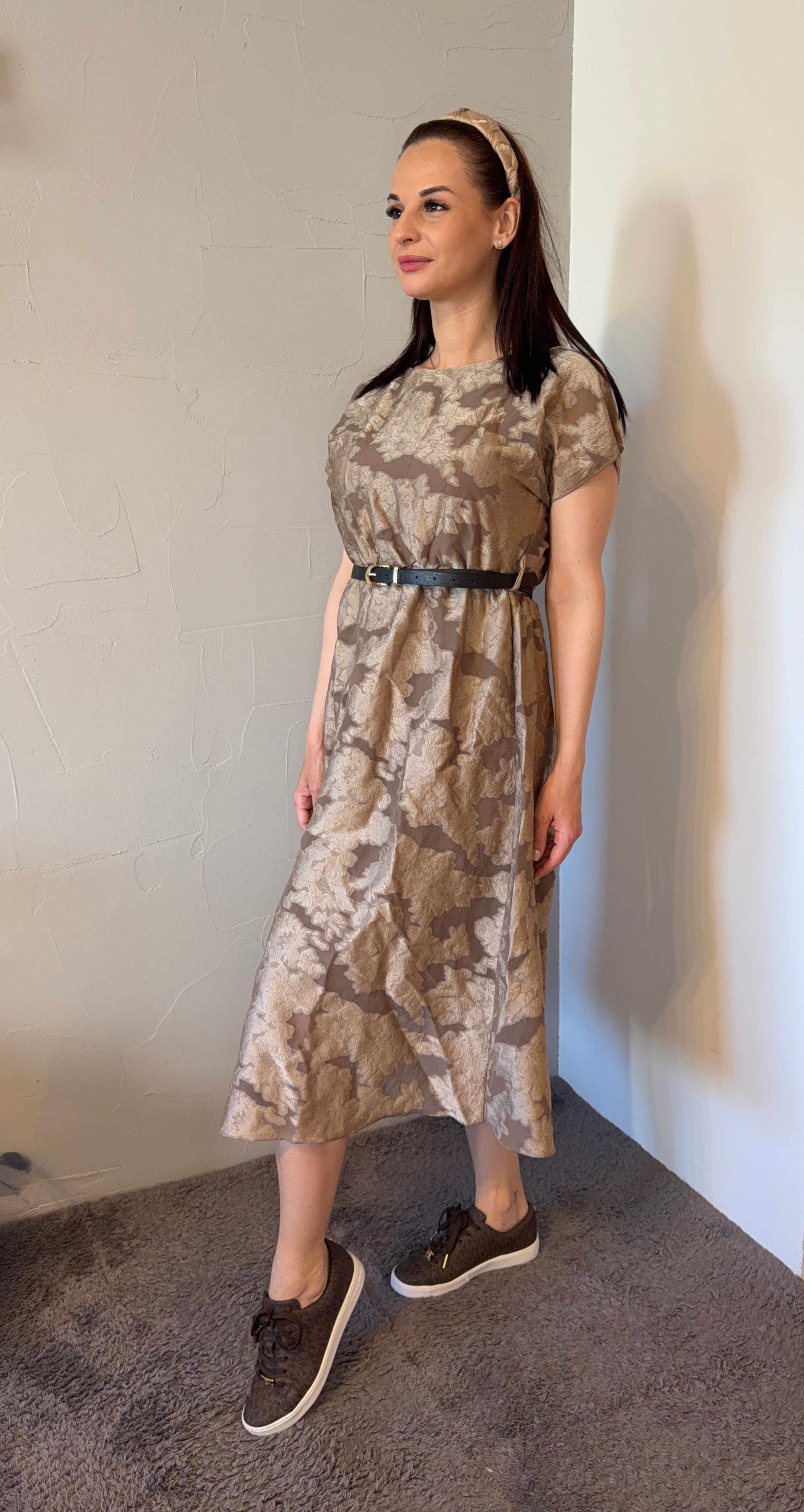 SOFT ELEGANCE midi ruha